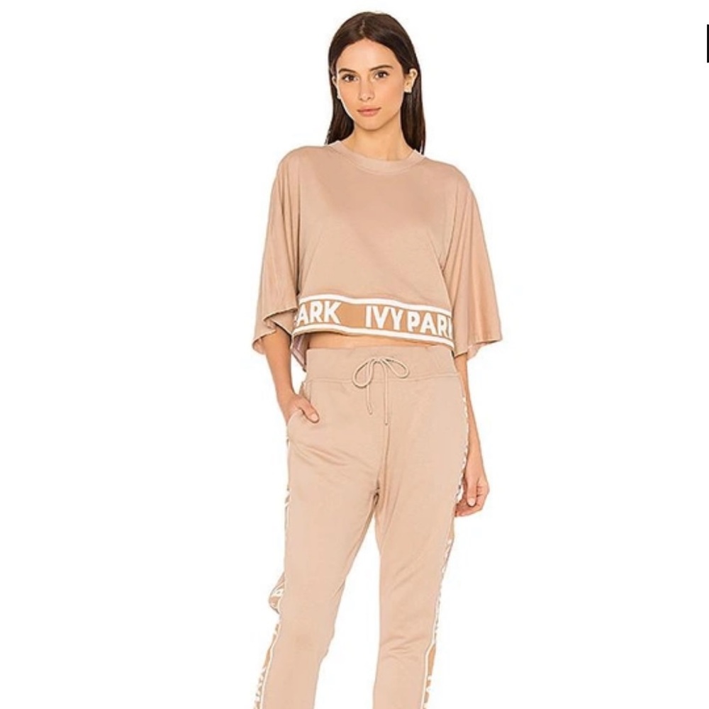IVY PARK Logo Tape Boxy Tee